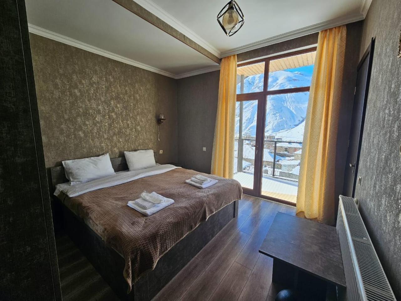 Discover Kazbegi Hotel Екстериор снимка